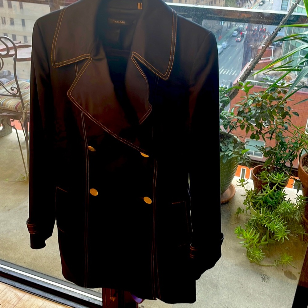 Tahari coat in dark navy, excellent condition